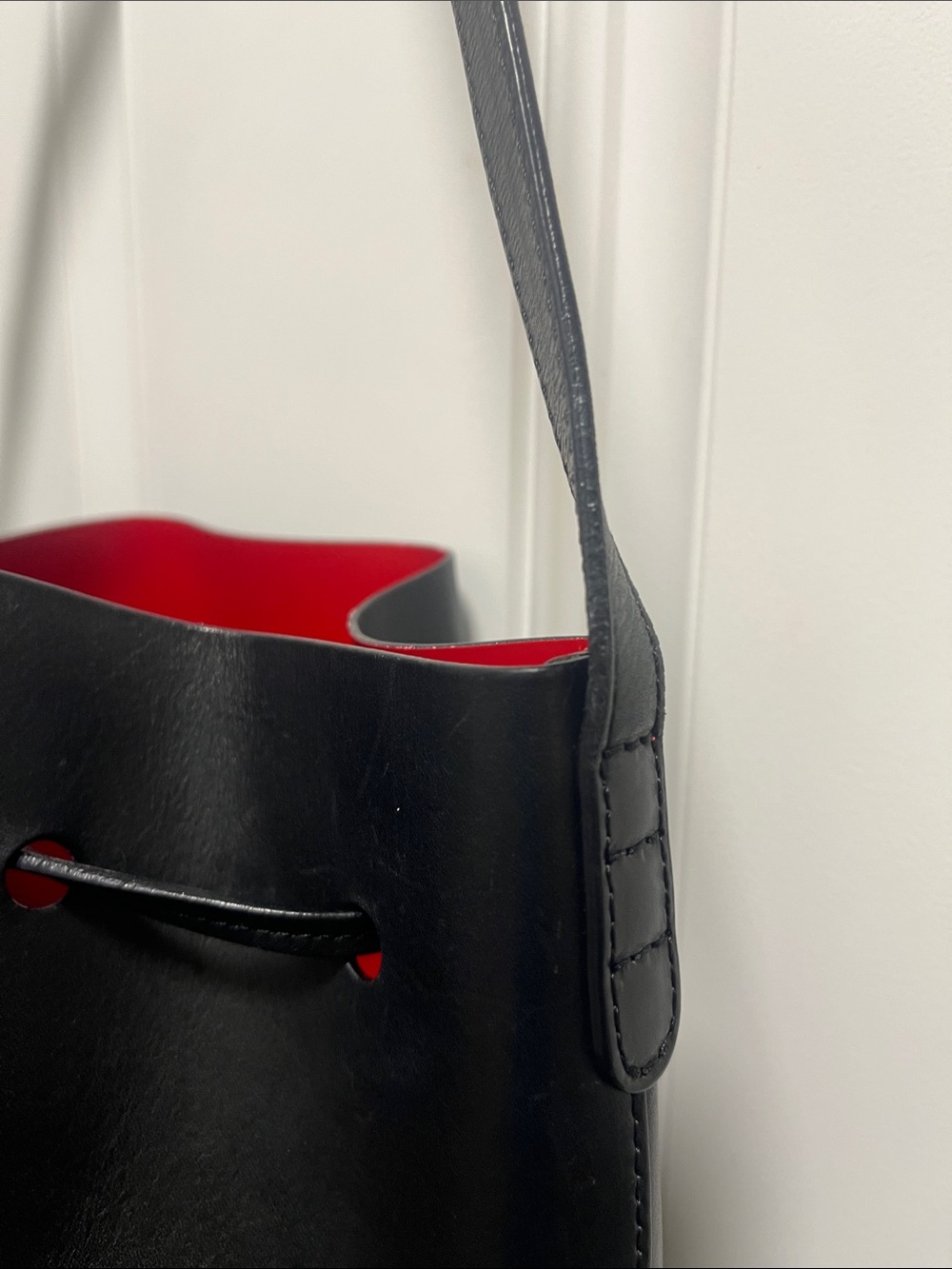 Mansur Gavriel Black Leather Bucket Shoulder Bag with Red Eyelet 13 x12.5x 6 - Picture 13 of 16